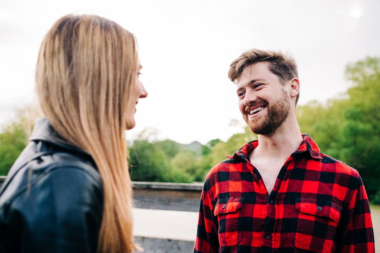Relaxed beach engagement shoot in Portobello, Edinburgh
