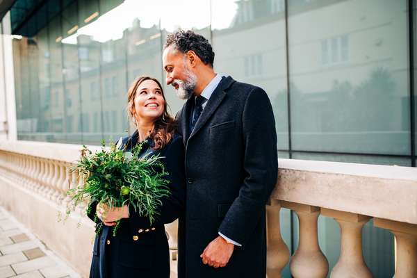 How to get great wedding portraits, without the cringe