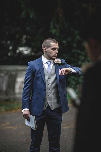 Relaxed wedding photography at Belair House, London