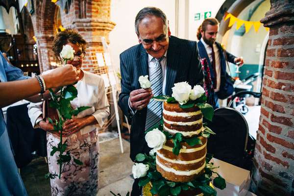 Relaxed urban wedding photography at The Old Church, Stoke Newington, London