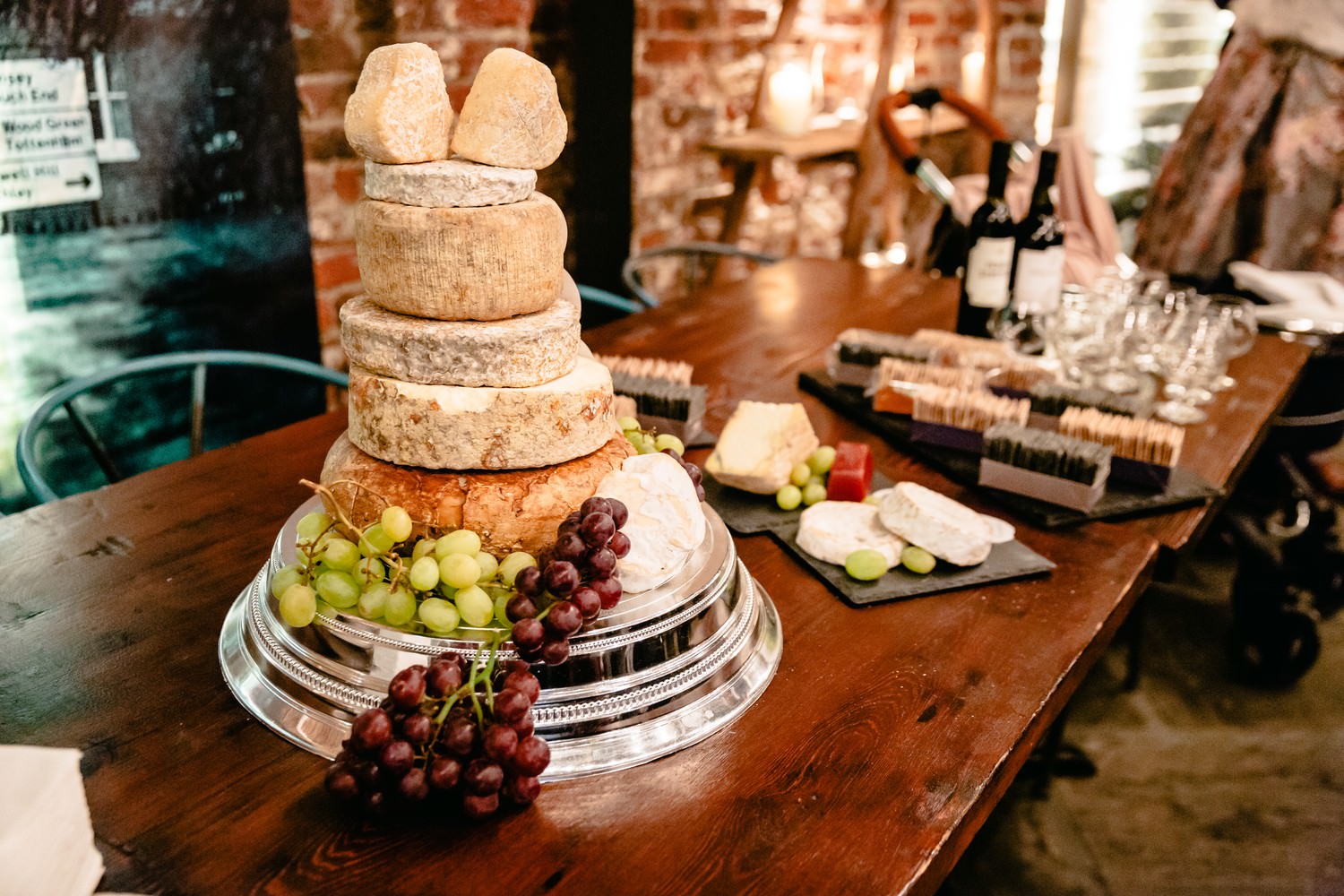 Relaxed pub wedding photography at Victoria Stakes, Muswell Hill, London