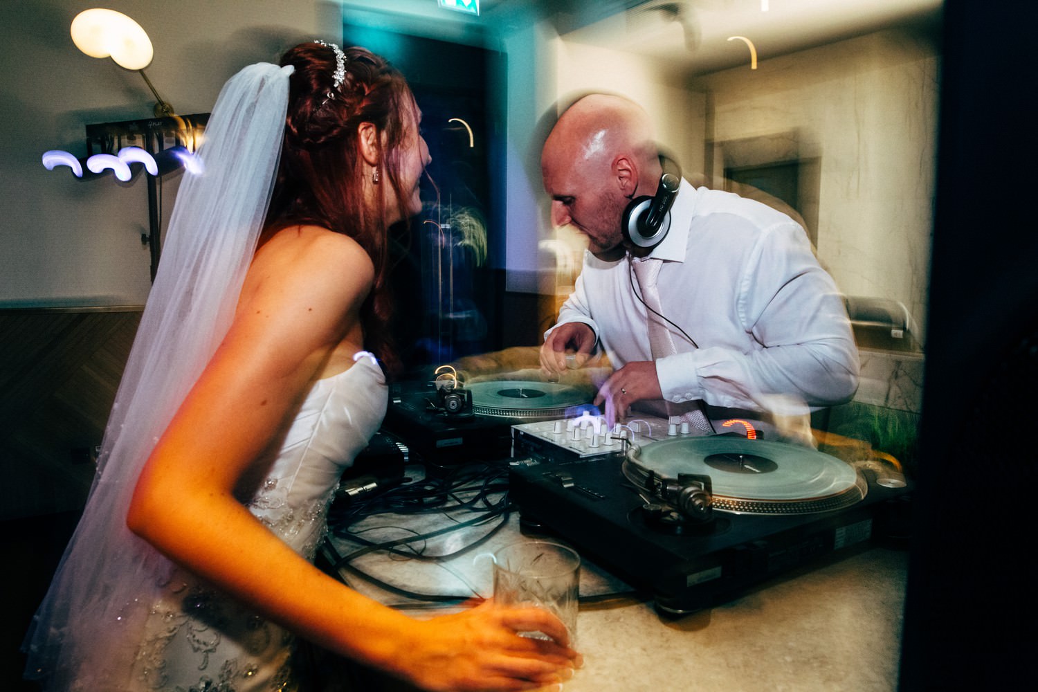 Relaxed urban wedding photography at Devonshire Terrace, London