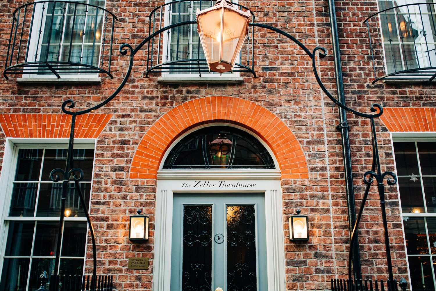 Relaxed Hackney wedding photography at Old Marylebone Town Hall and Jones & Sons, London