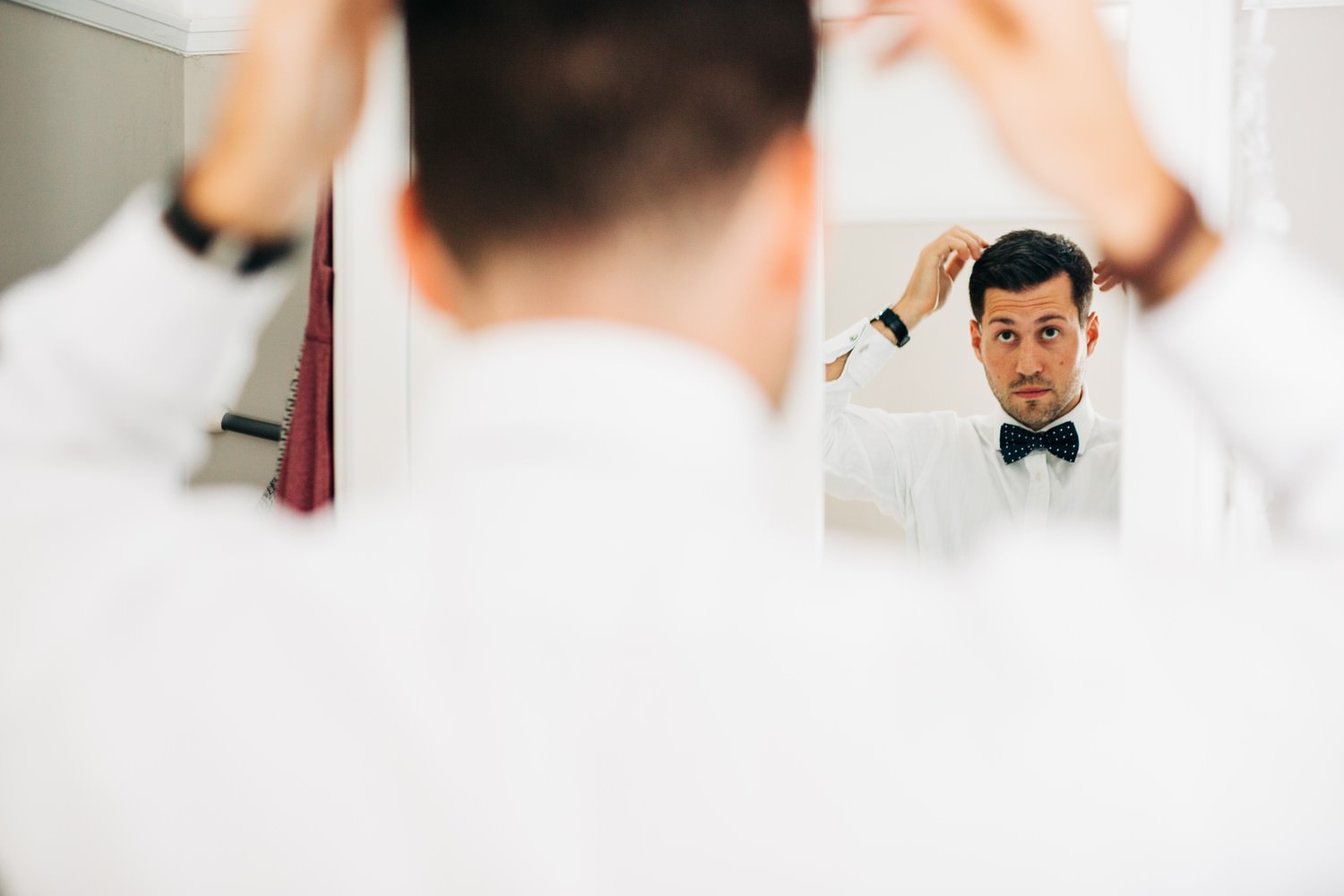 Relaxed pub wedding photography in Edinburgh