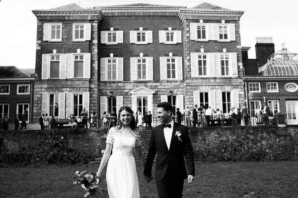Relaxed pub wedding photography in Edinburgh