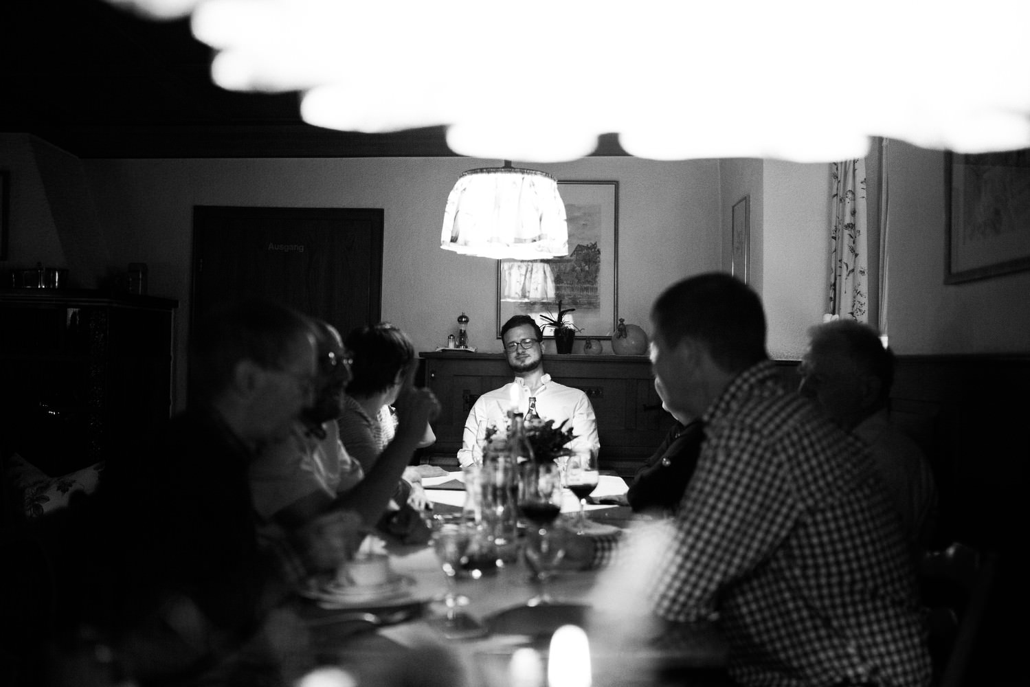 Relaxed elopement and small ceremony wedding photography in Edinburgh