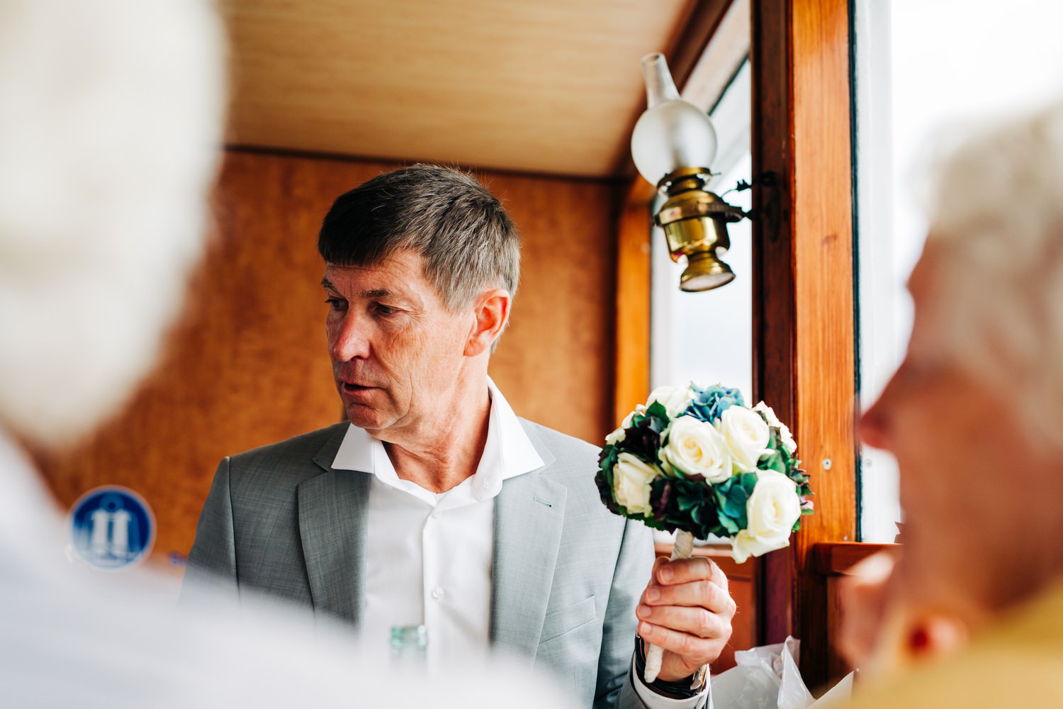 Relaxed elopement and small ceremony wedding photography in Edinburgh