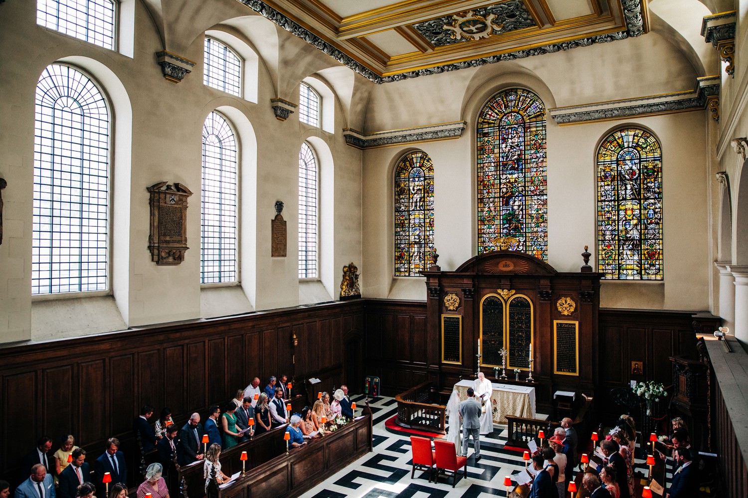 Relaxed pub wedding photography in Scotland