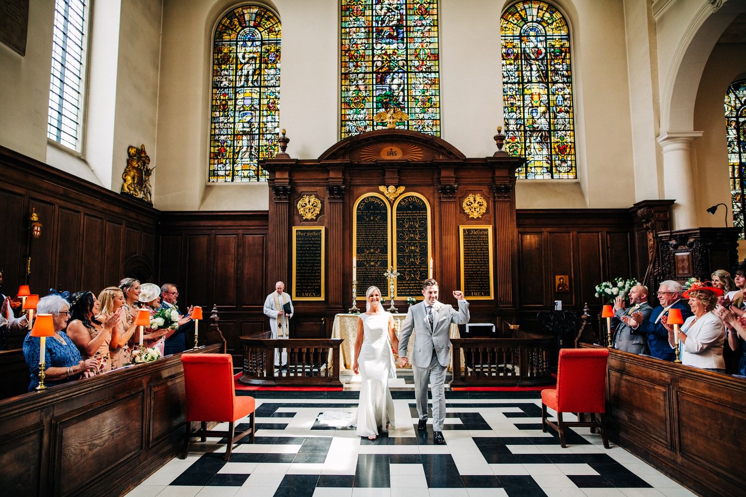 Relaxed pub wedding photography in Scotland