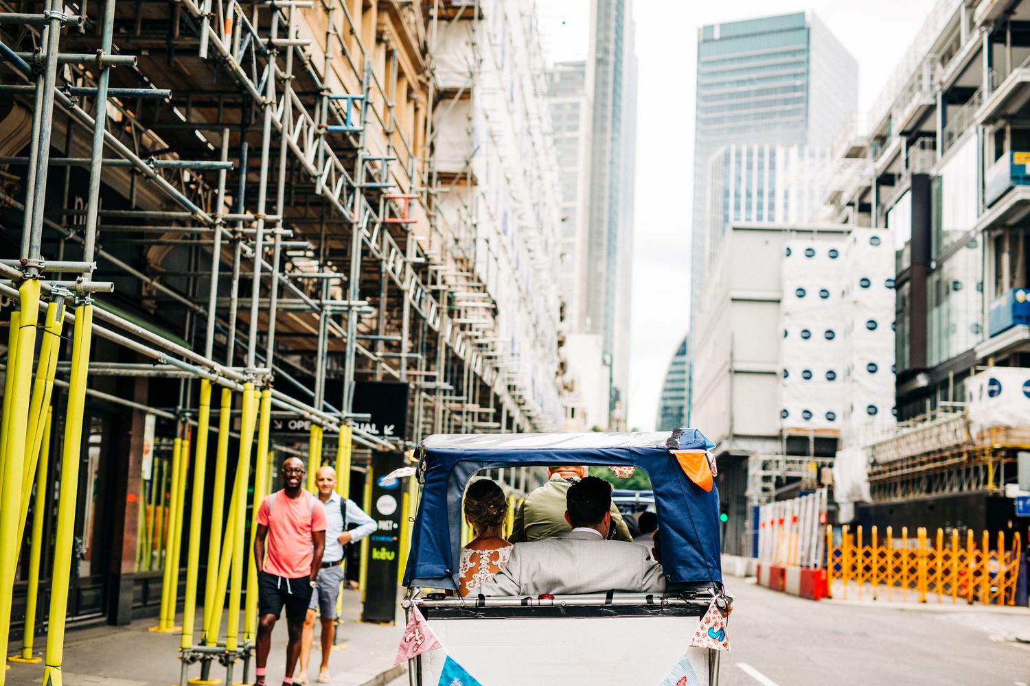 Relaxed pub wedding photography in Scotland