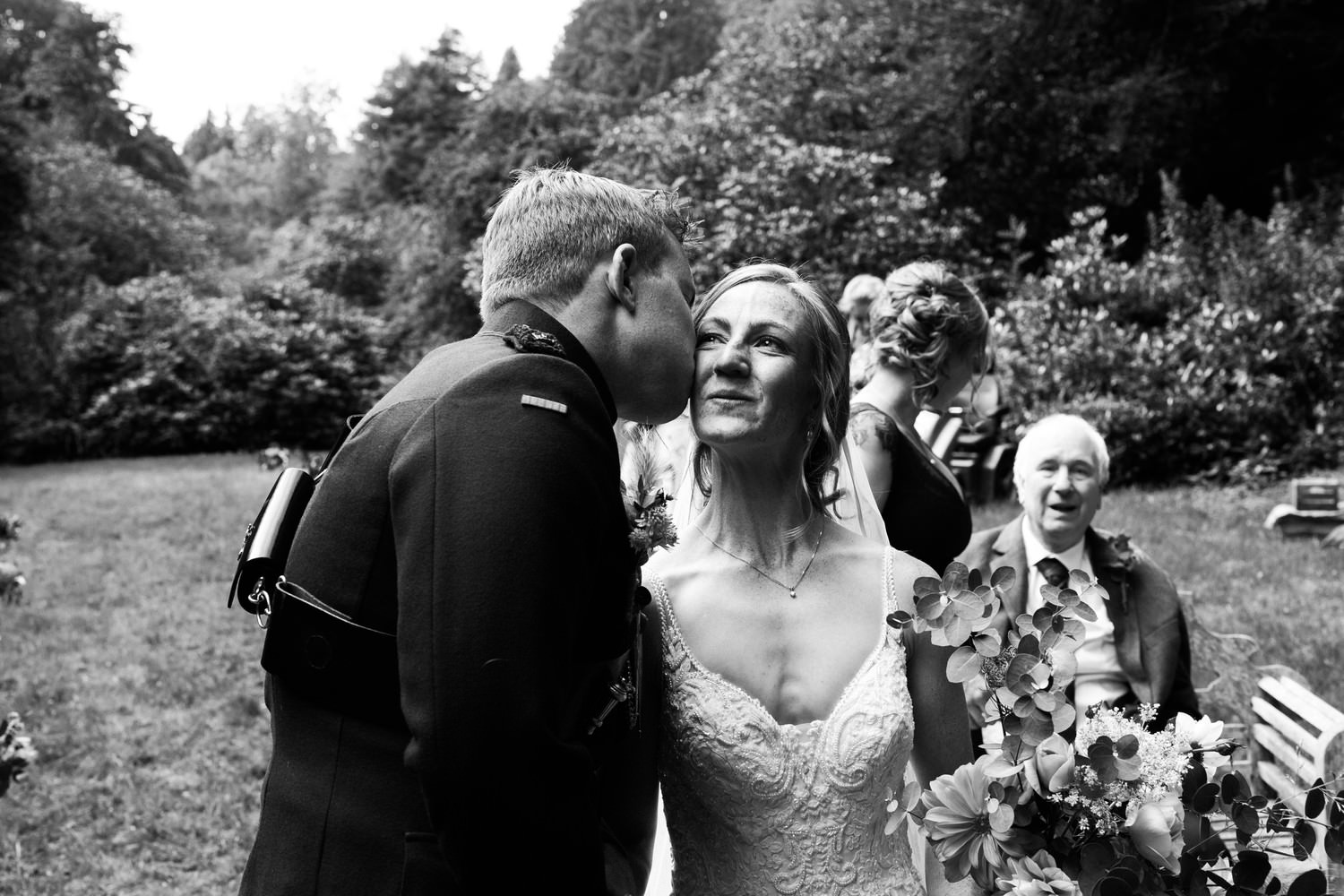 Relaxed Scottish Borders wedding photography near Edinburgh