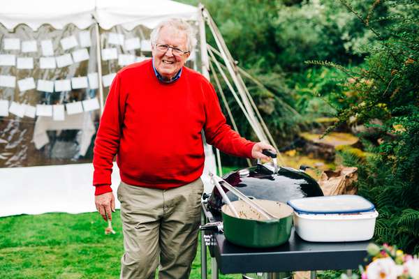 Relaxed Scottish Borders wedding photography near Edinburgh